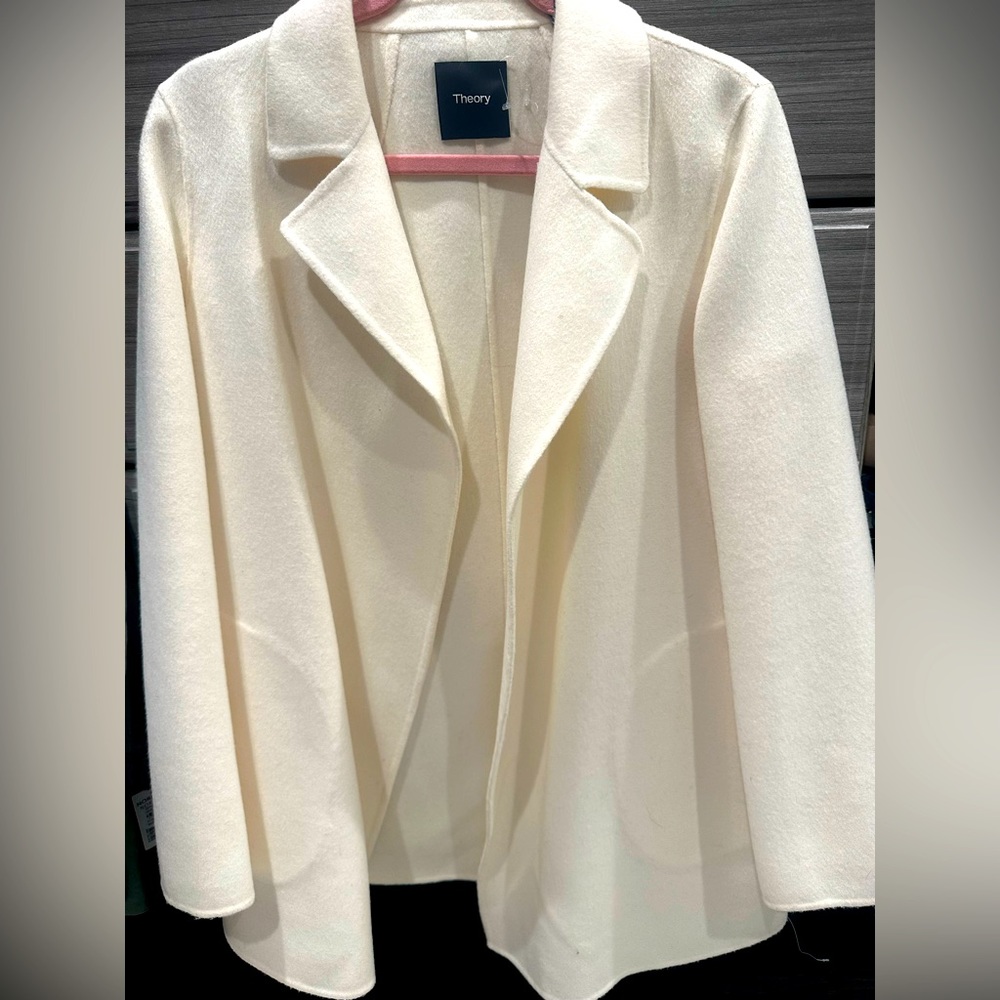 NWT Theory  Sileena coat White